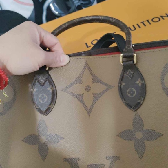 Louis Vuitton On the go Gm reversible authentic - Picture 7 of 9